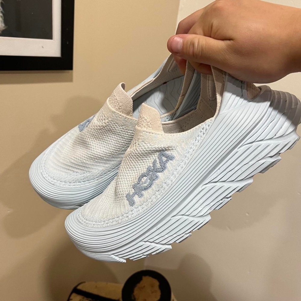 HOKA Restore TC Recovery Sneaker size 7w